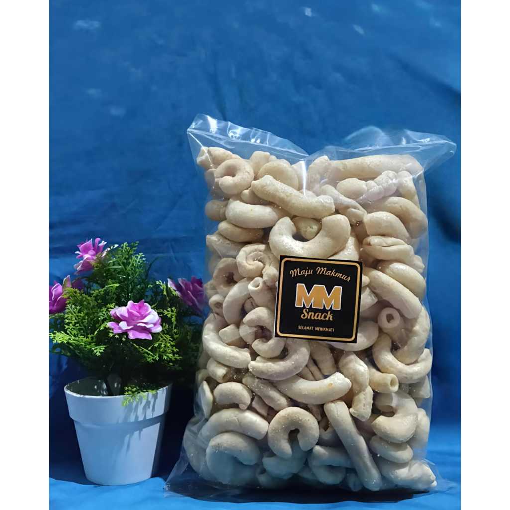 

ANEKA SNACK CAMILAN MURAH/MAKARONI KEMASAN 200GR