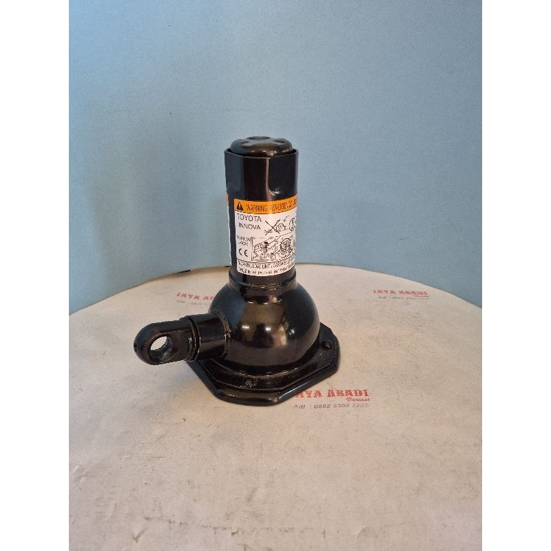 dongkrak mobil Toyota Innova original