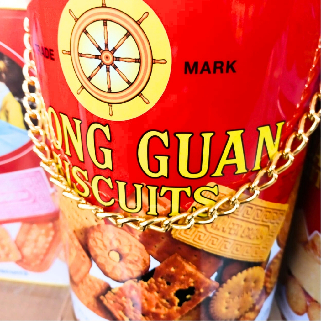 

Khong Guan Biscuits Kaleng Rantai Red BESAR 1000gr Biskuit Roti Kue Kering