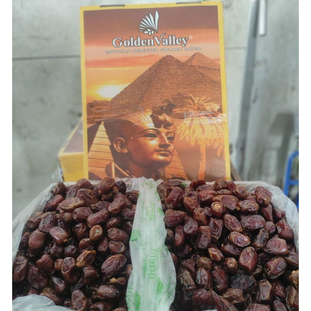 

Kurma Golden Valley 1 KG Kurma Mesir Madu Premium