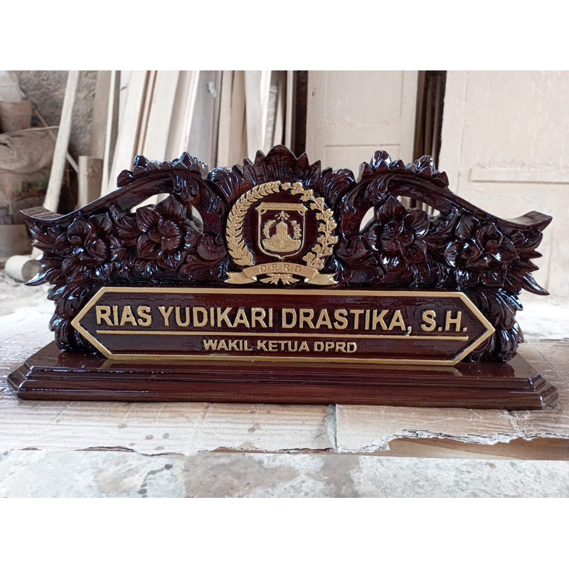 

papan nama meja kayu jati ukir, papan nama kayu