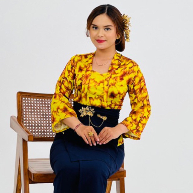 KEBAYA JADI BALI KUTUBARU SUTRA PRINT LUKIS