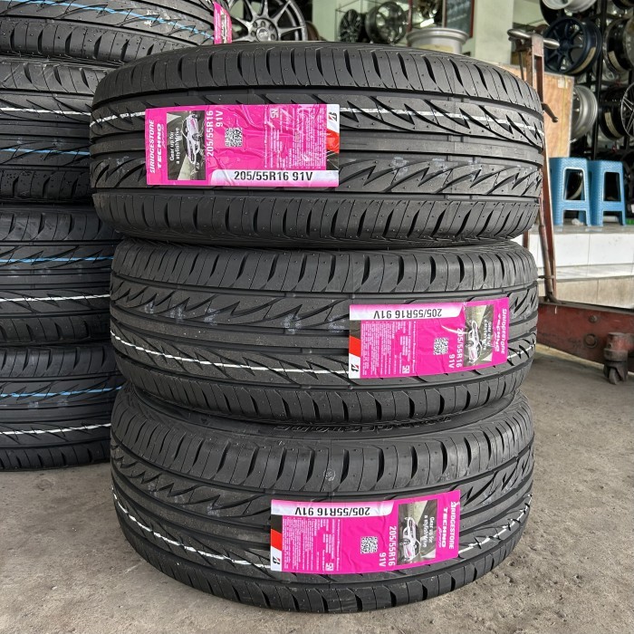 Bridgestone Techno Sport 205/55 R16 Ban Mobil