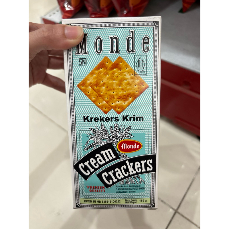 

Monde Cream Crackers