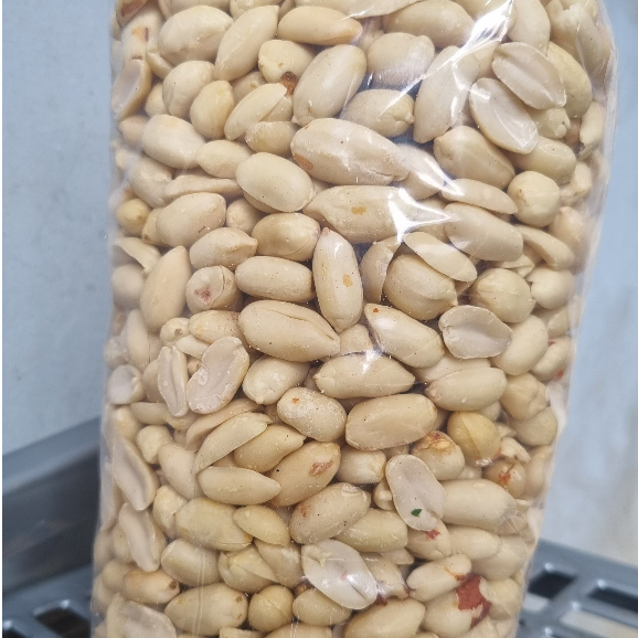 

Kacang Tanah Kupas Mentah 500g - 1000g