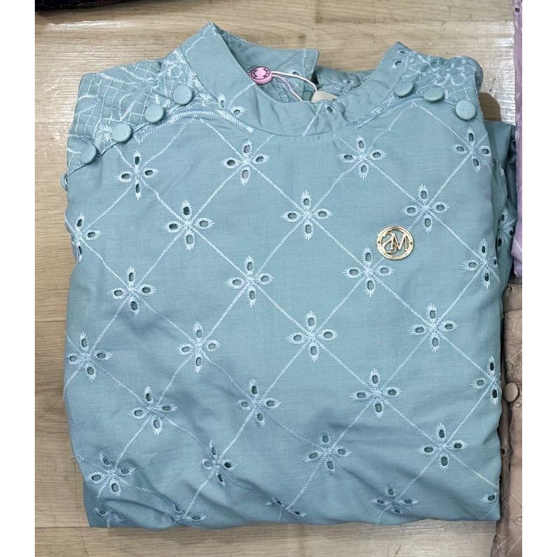 slavina by mona syari