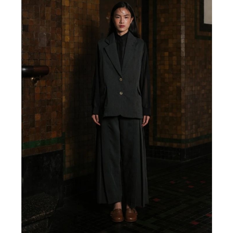 Maven Umeda Akari set moonspace new with tag