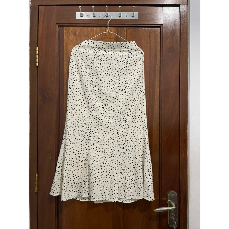 SKIRT ROK KOREA GRL DUYUNG POLKADOT WHITE CREAM