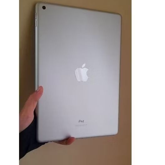 IPAD 9th Gen 2023 second 64gb bonus Stylus Pen dan Case