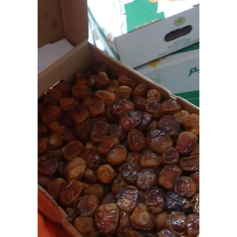 

Kurma sukari al-qassim 3kg