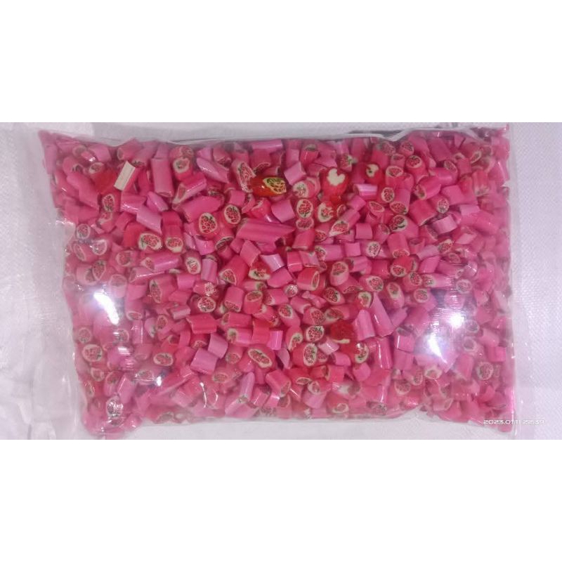 

PERMEN STIKY CANDY PREMIUM WARNA PINK RASA STRAWBERRY