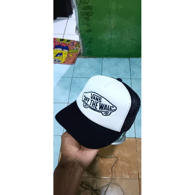 Topi Thrift Bekas Second Preloved Monza Jaring Trucker Hat Hats Cap Caps Vans Off The Wall Authentic