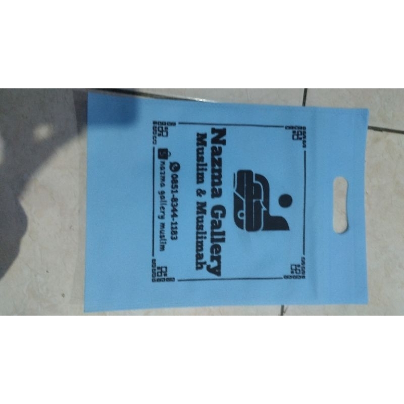 

sablon 1warna 1sisi + tas oval ,