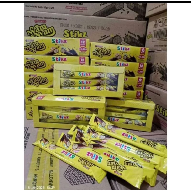 

Nyam Nyam Stick 1 box isi 12 pcs