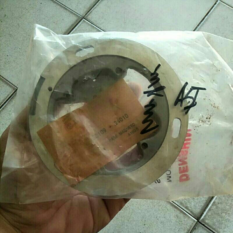 dudukan piringan spul suzuki a100 a 100 a5