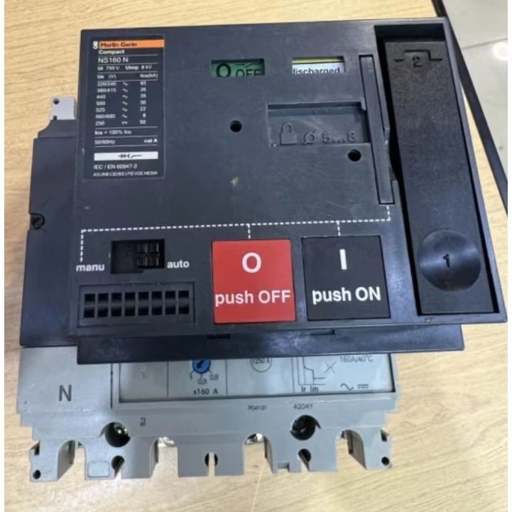 Mccb Merlin Gerin 4P 160A Motorize Komplit UVT Aux Ori