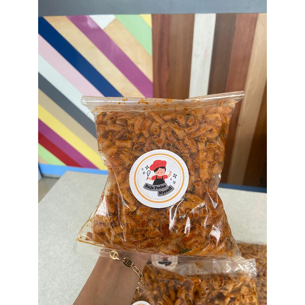 

wiw Makroni cikruh 1 KG pedas daun jeruk pedas,extra pedas gurih