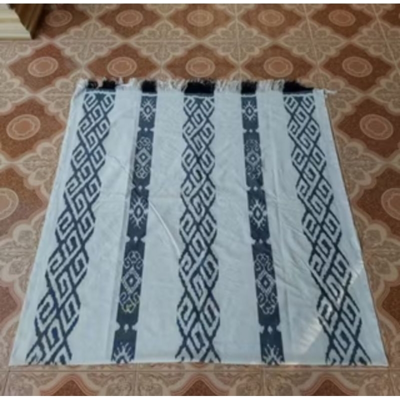 KAIN TENUN BLANKET PREMIUM |PUTIH NAVY | BAHAN SAPUT... MOTIF NUSANTARA TORAJA, NTT, BALI
