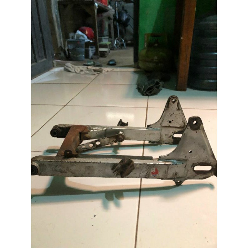 Swing arm Suzuki A100 X-super