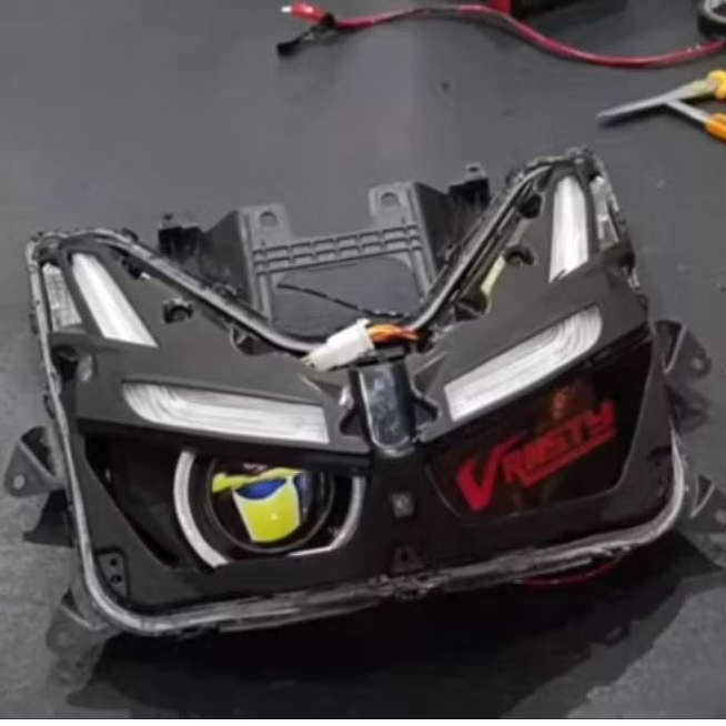 REFLEKTOR BILED TURBO SE VARIO 160 MODE PECE MATA SATU