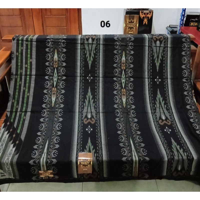 Sarung Atlas Yaqut Kembang/Yaqut Songket