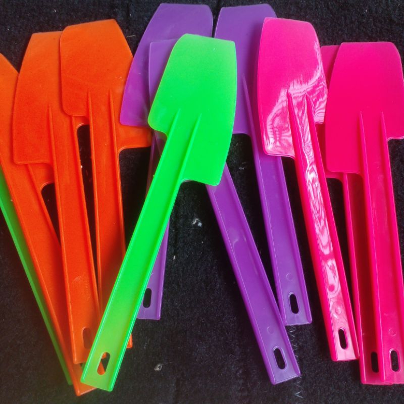 SOLET PLASTIK TEBAL UKURAN BESAR Solet Kue Plastik Tebal