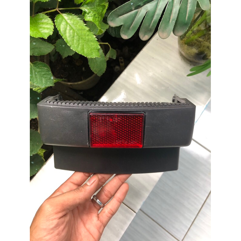 BEMPER BELAKANG VESPA EXCEL