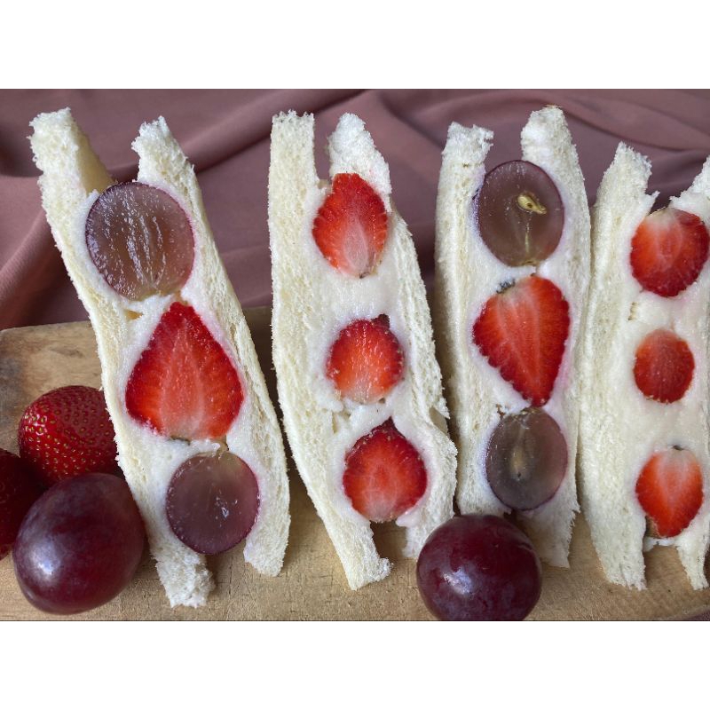 

Fruit sandwich isi 2pcs 1 box
