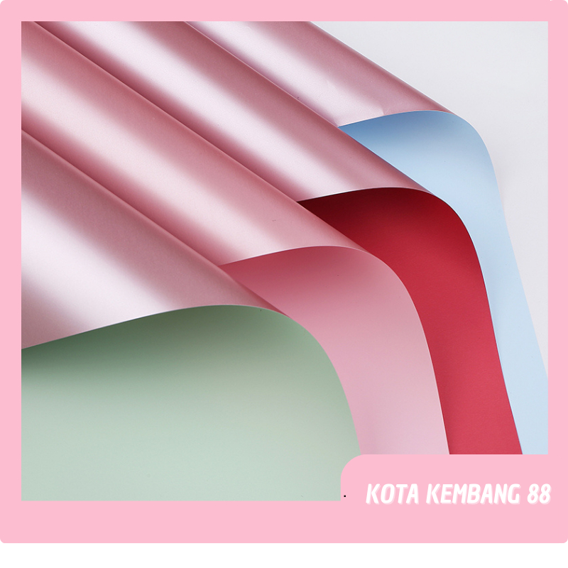 

Kertas Buket Bunga Dua Warna Bi Color Waterproff Flower Wrapping Paper Cellophane Waterproof KB024