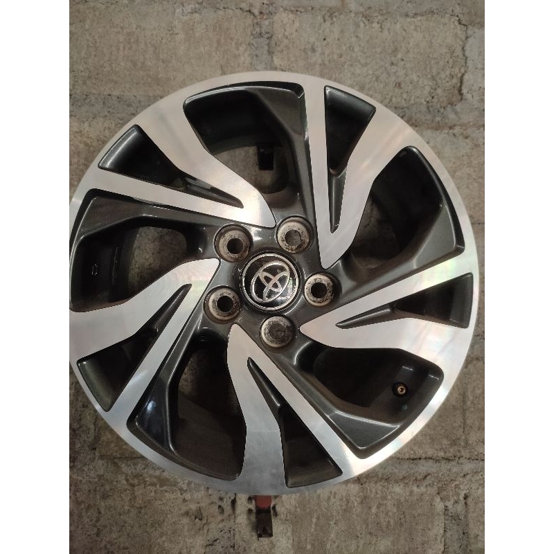 velg Innova reborn facelift bekas