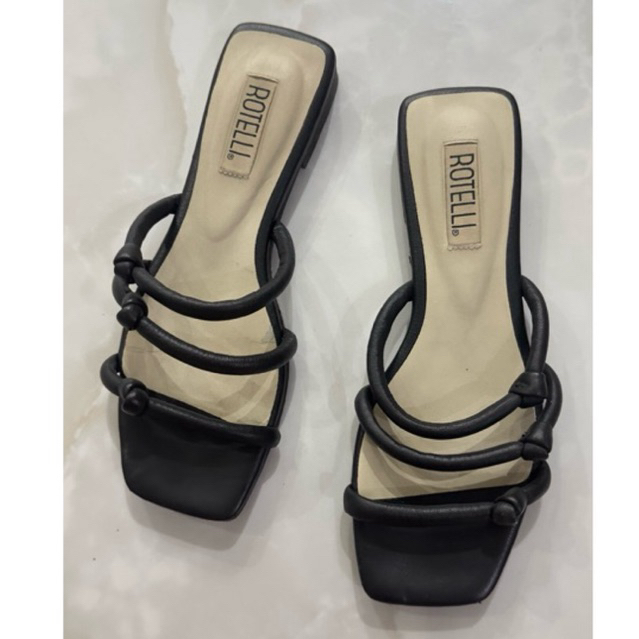 PRELOVED - ROTELLI size 36 sandal wanita flat teplek