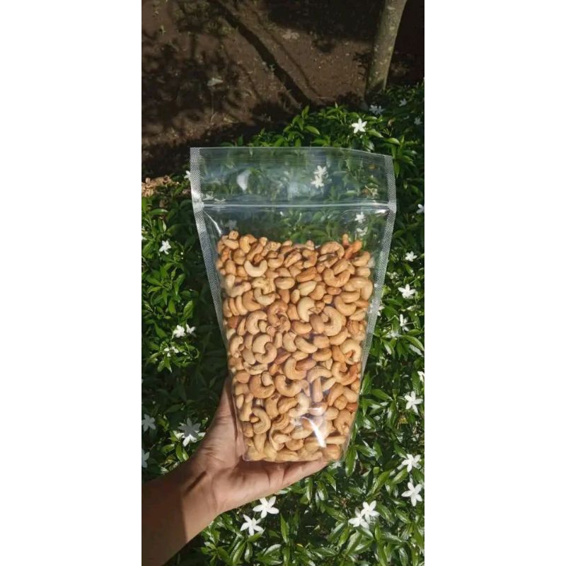 

1 pck kacang Mede 150gram goreng /kacang mente pecahan enak gurih