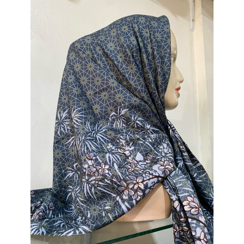 HIJAB SEGI EMPAT/HIJAB SEGI EMPAT MOTIF/HIJAB MOTIF PREMIUM