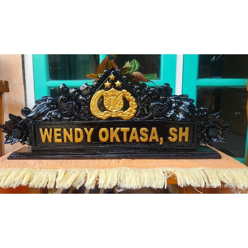 papan nama meja kantor kayu jati ukir