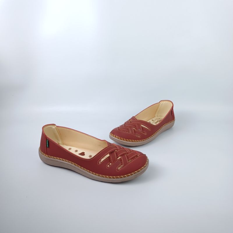 Obral Cuci Gudang Sepatu Kulit wanita