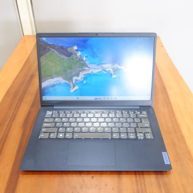 Lenovo Ideapad Slim 3 Ryzen 3 5300U 8Gb Ssd 256Gb FHD SCU19445