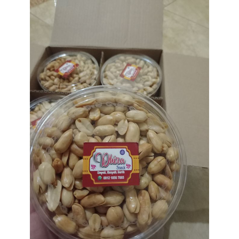 

KACANG BAWANG renyah,gurih,rasa dijamin mantull,,empuk