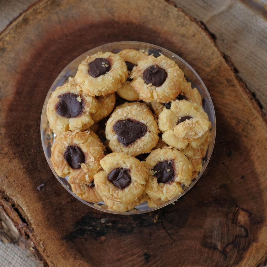 

Thumbprint Cheese Cookies Cokelat Homemade Toples 250gr (1/4 kg) | Thumbprint Tamprin Nutella Enak