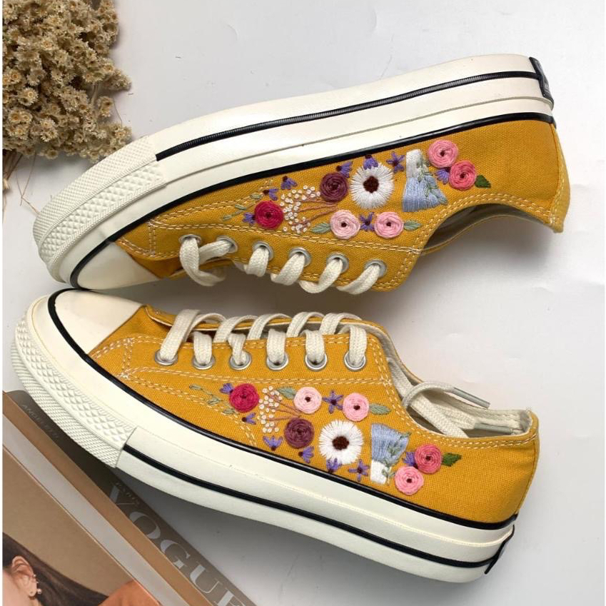 AINSLEY LOW SHOES EMBROIDERY-SEPATU ORIGINAL CONVERSE & SEPATU SNEAKERS KANVAS