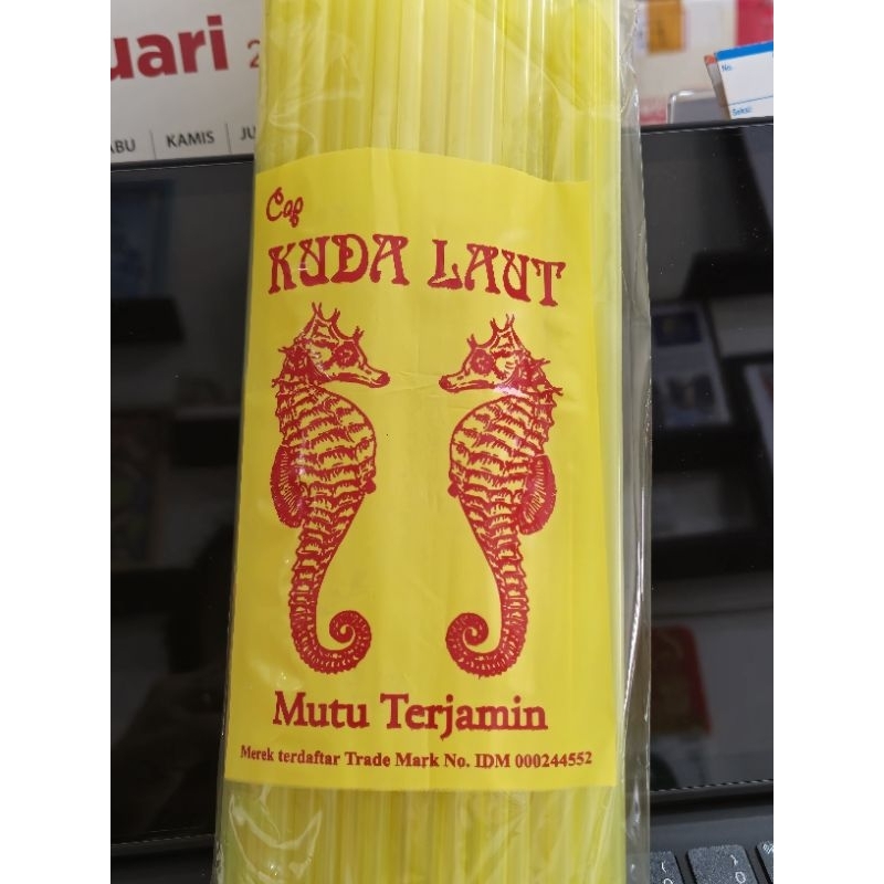 pipet warna lurus kuda laut kuning