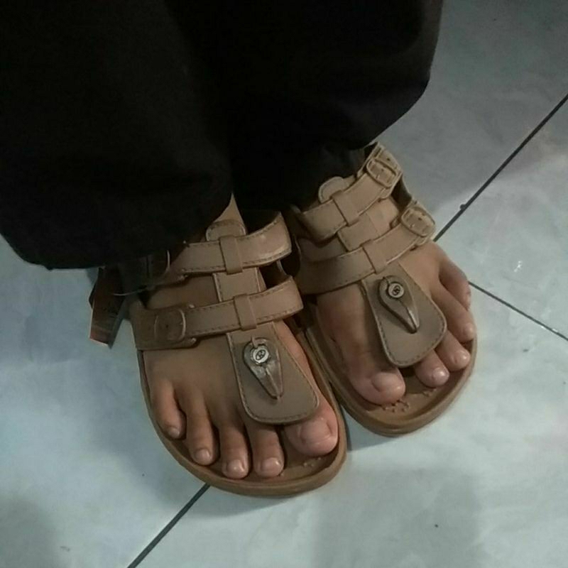 Sandal karet cowok no.35, 36 new era