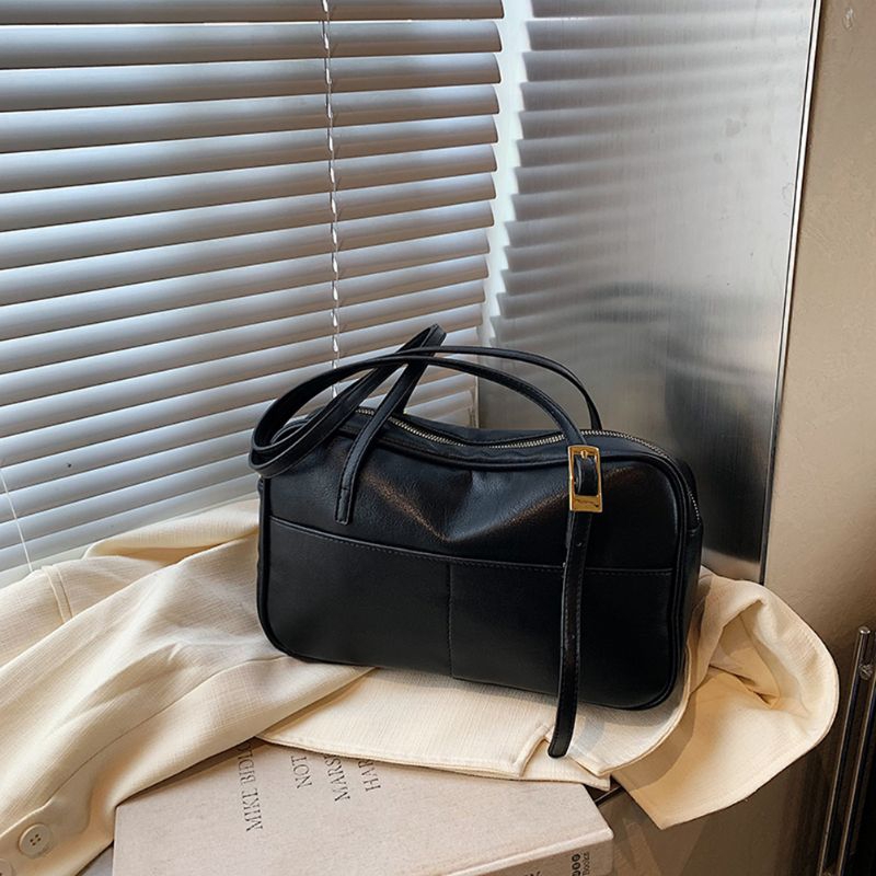 tas slempang wanita traveling kapasitasbesar