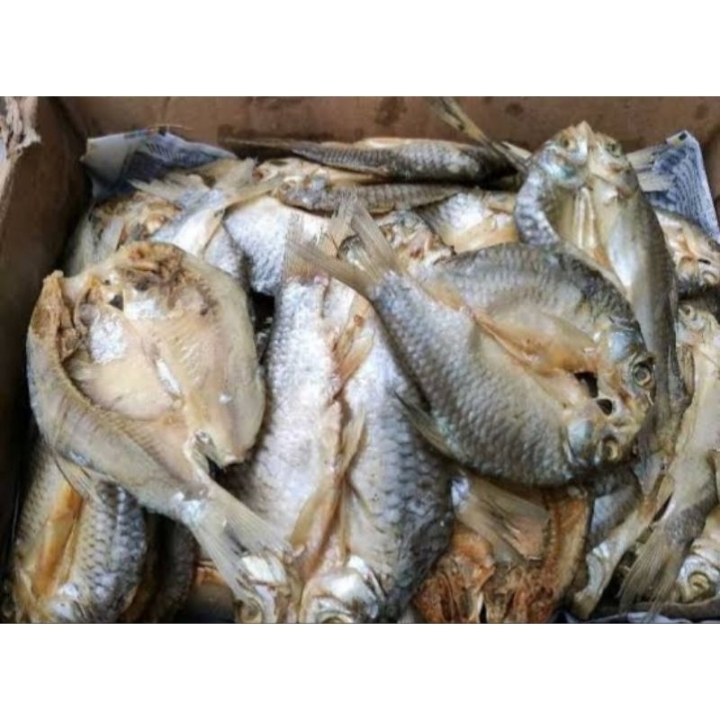 

Ikan tawes asin/ikan asin tawes (250gr)