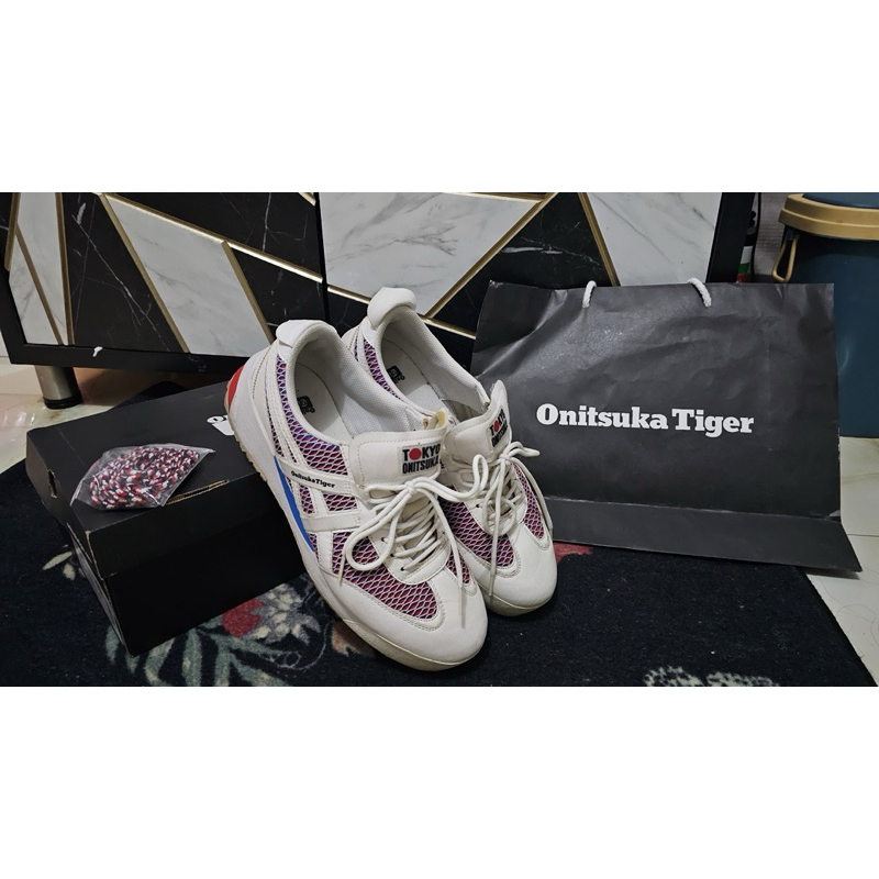 preloved Onitsuka Tiger Sepatu Olahraga Putih original