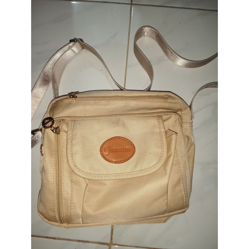 PL tas selempang t`faustine cream