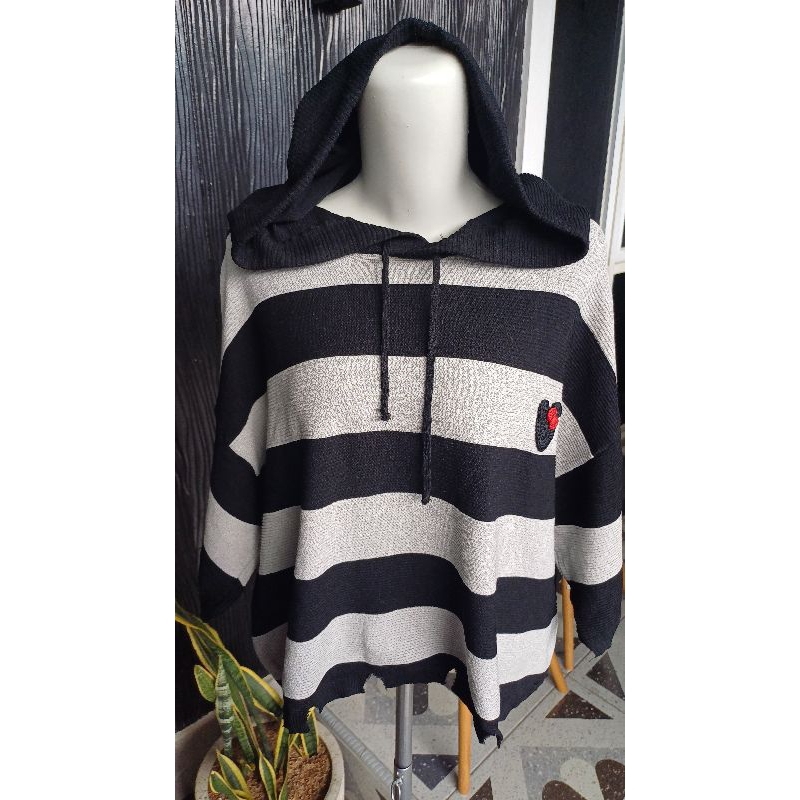 Sweater Rajut Hoodie Salur Hitam Silver PL