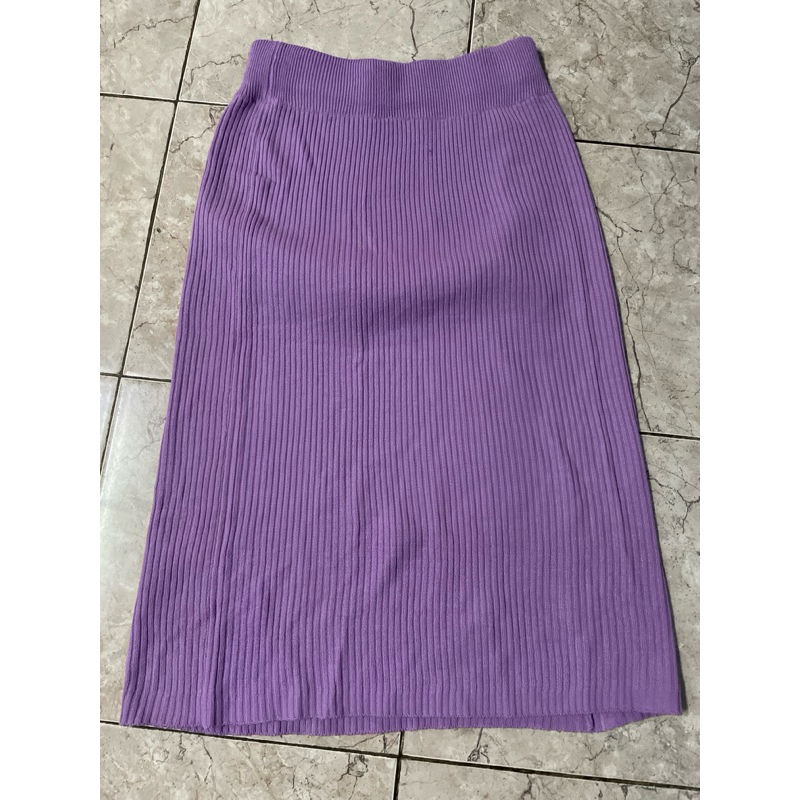 rok rajut warna ungu