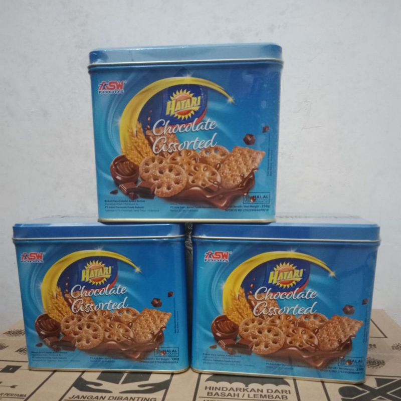 

Hatari chicolate assorted kaleng segi 350gr