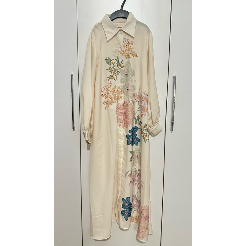 Wearing Klamby Stella Shirt Dress size S Excellent Condition