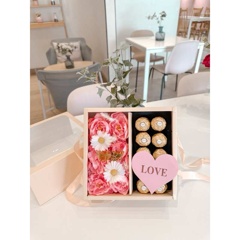 

Valentine Gift | Hadiah Valentine | Chocolate Box | Gift Box | Box Valentine
